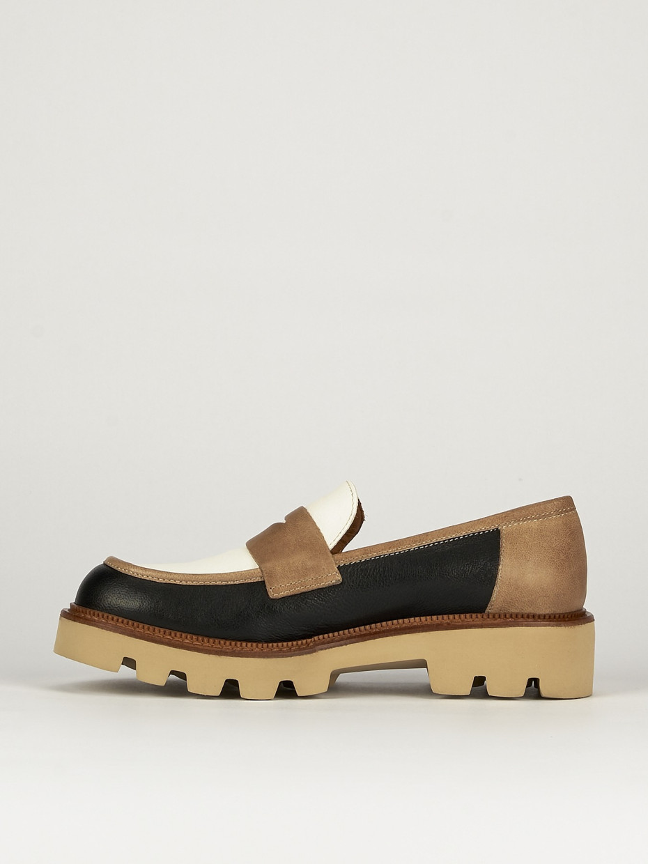 Mocassino tacco 1 cm nero pelle