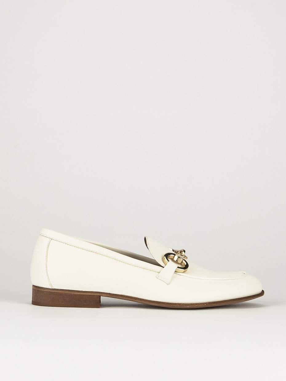 Loafers heel 1 cm white leather