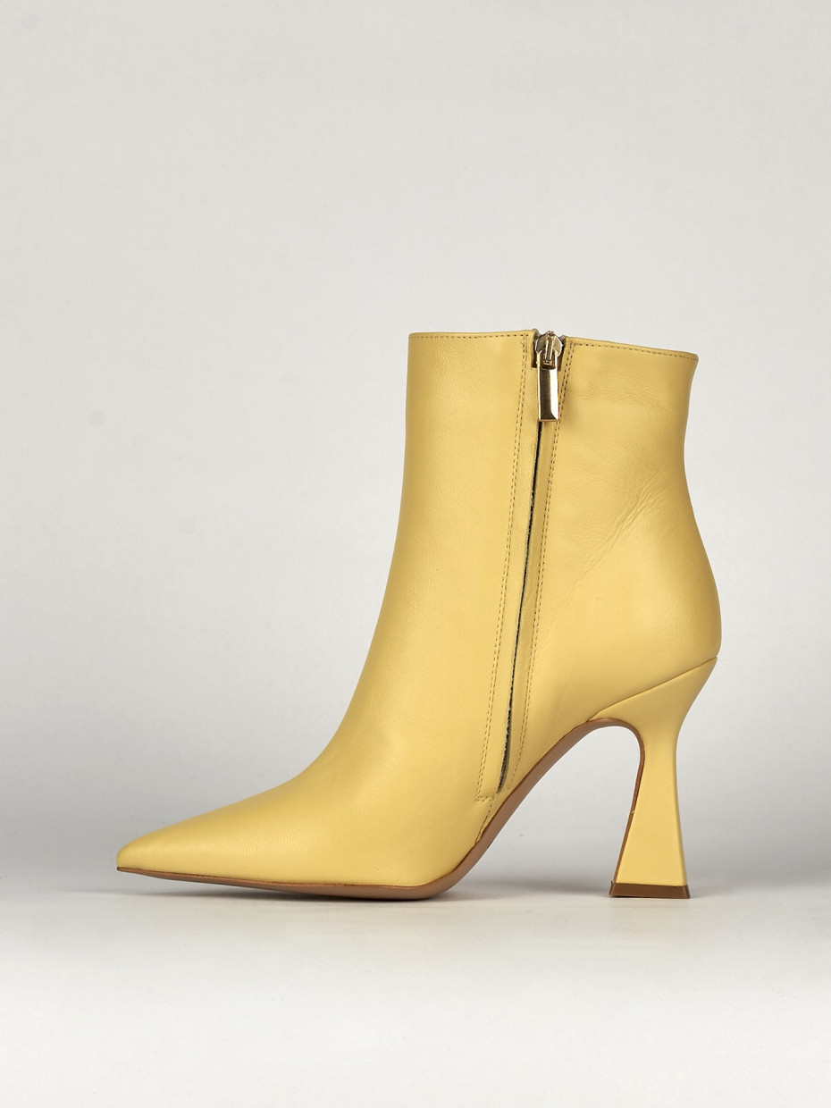 High heel ankle boots heel 9 cm yellow leather