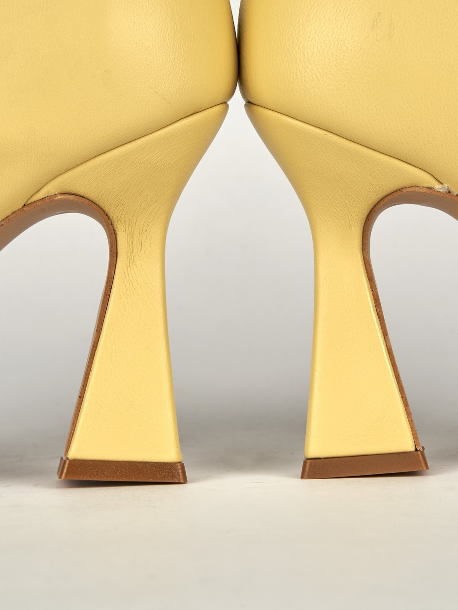 High heel ankle boots heel 9 cm yellow leather