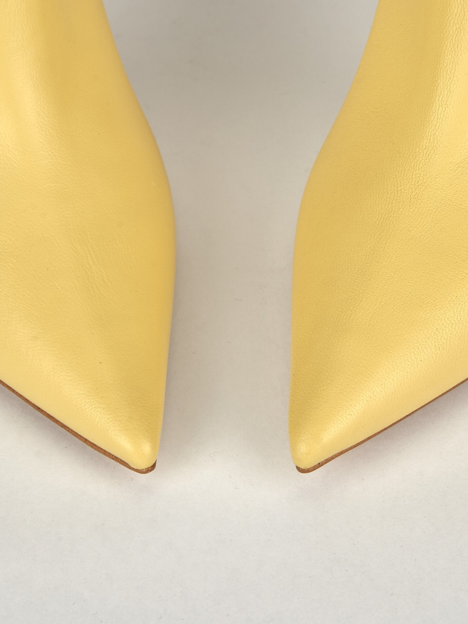 High heel ankle boots heel 9 cm yellow leather