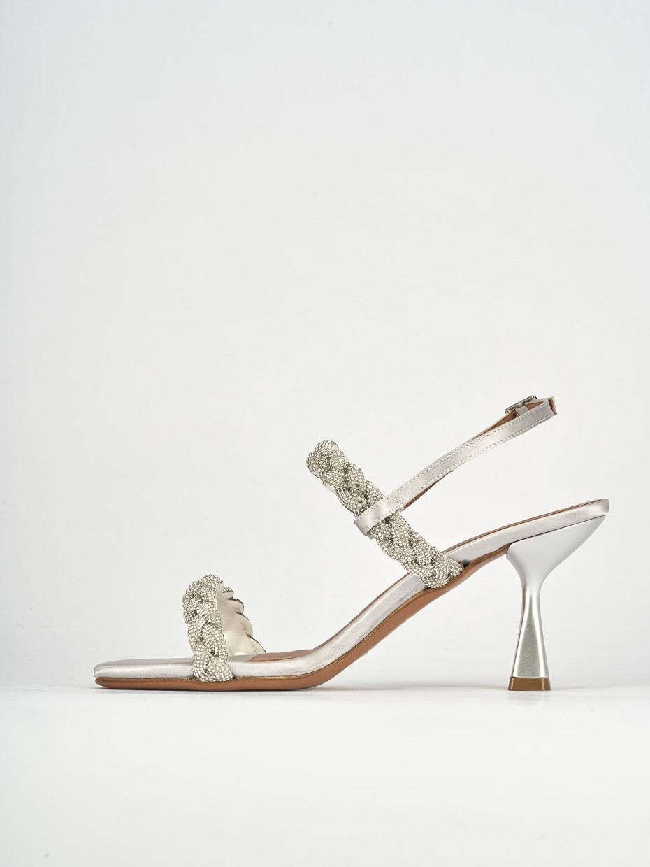 7 high heels clearance
