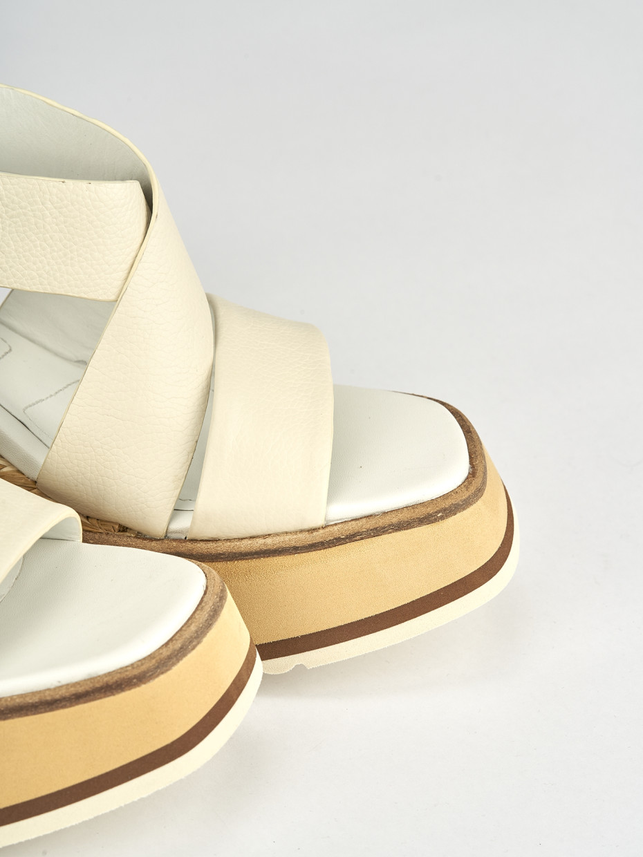 Wedge heels heel 9 cm white leather