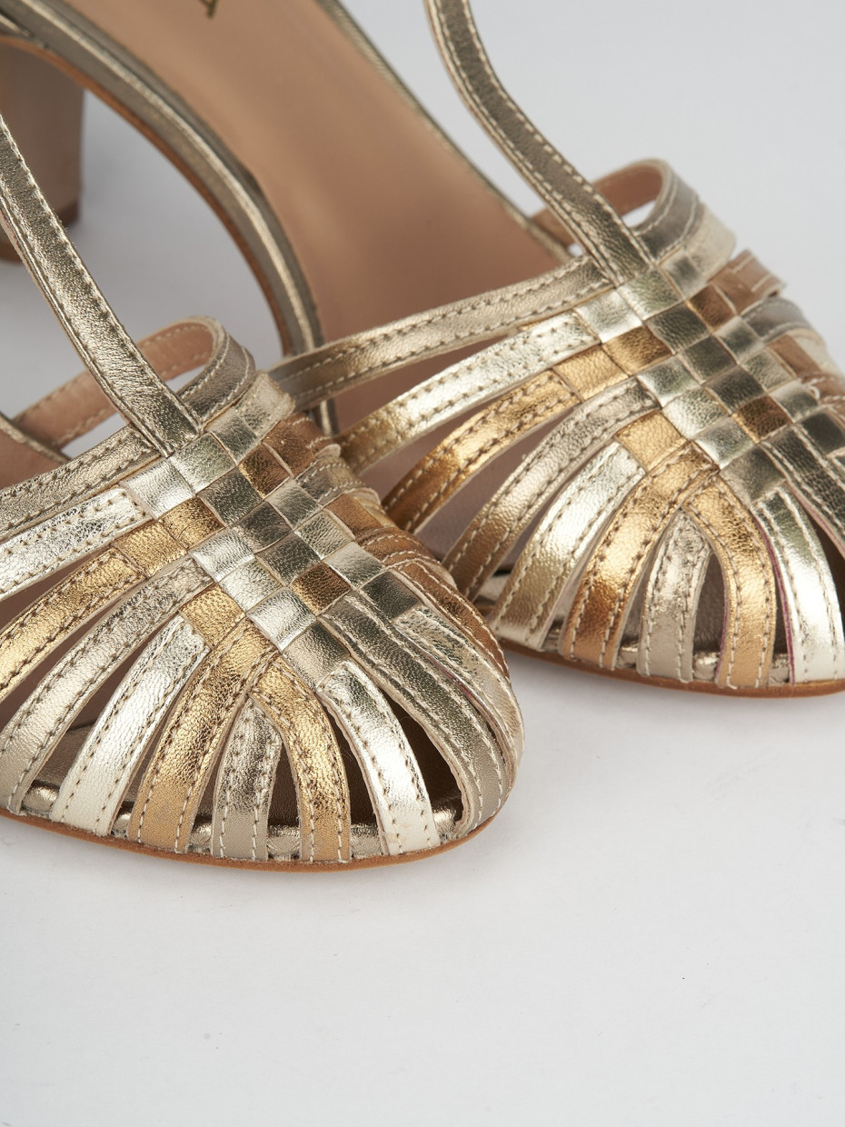 Sandali oro tacco basso on sale