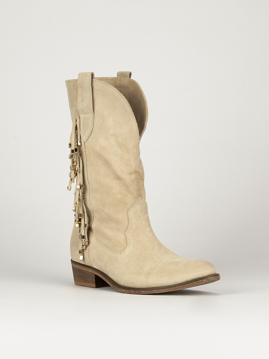 Low heel boots heel 2 cm beige chamois