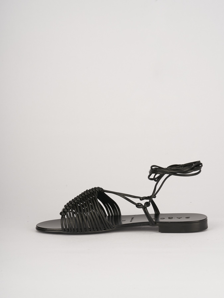 Low heel sandals heel 1 cm black leather