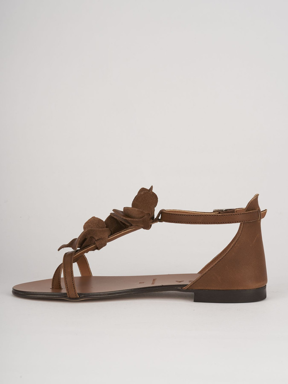 Low heel sandals heel 1 cm brown leather