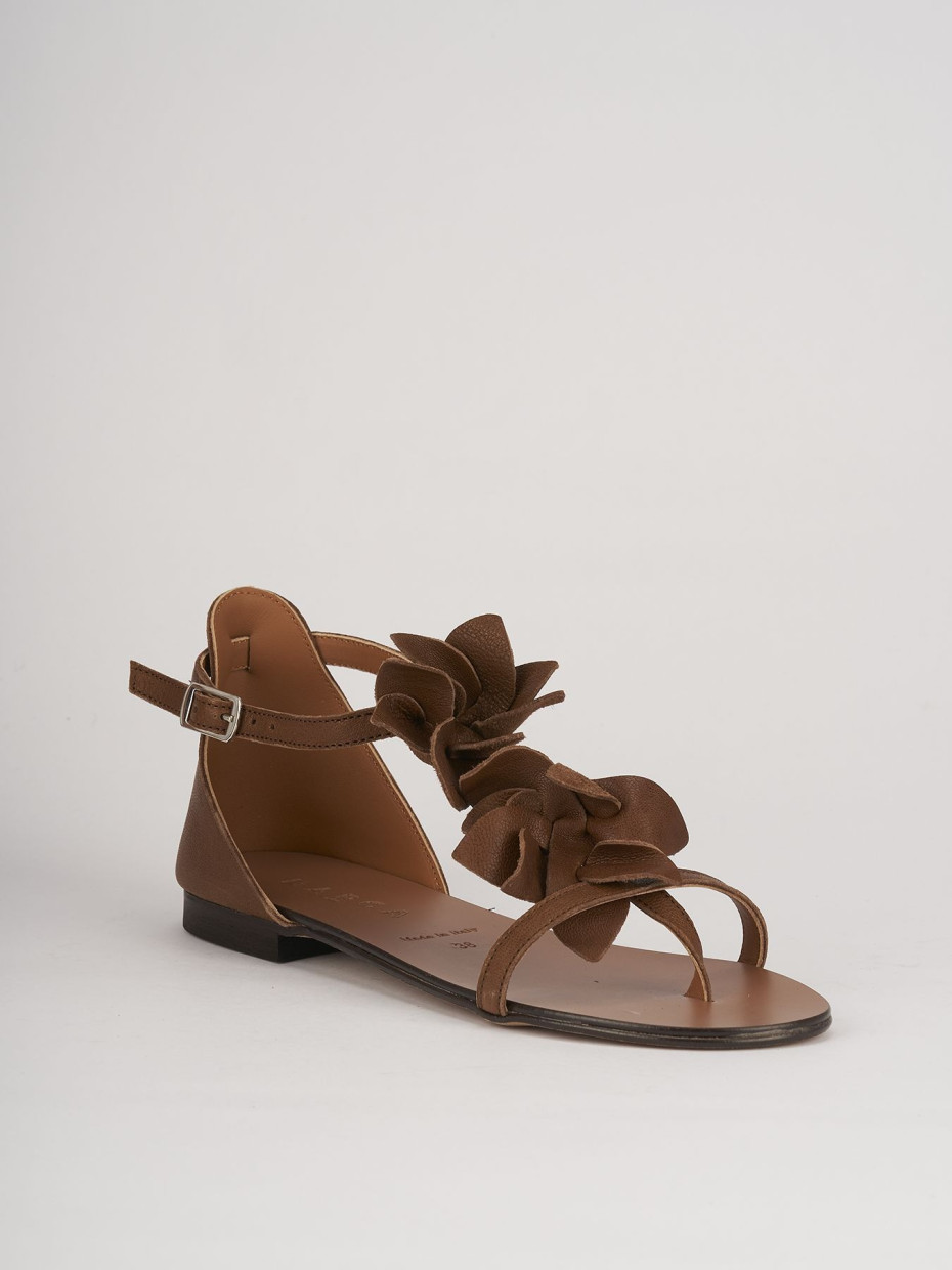 Low heel sandals heel 1 cm brown leather