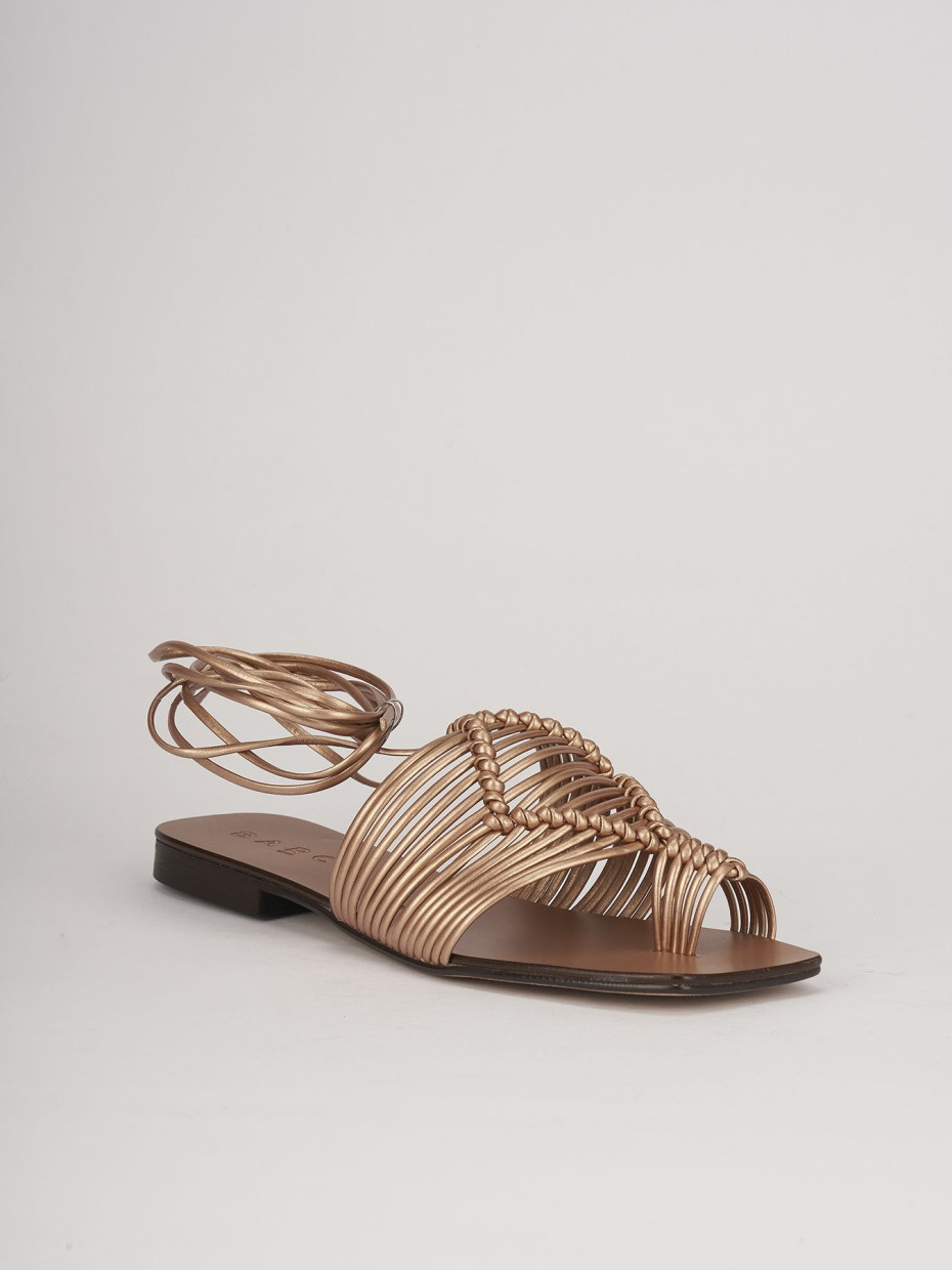 Low heel sandals heel 1 cm bronze leather