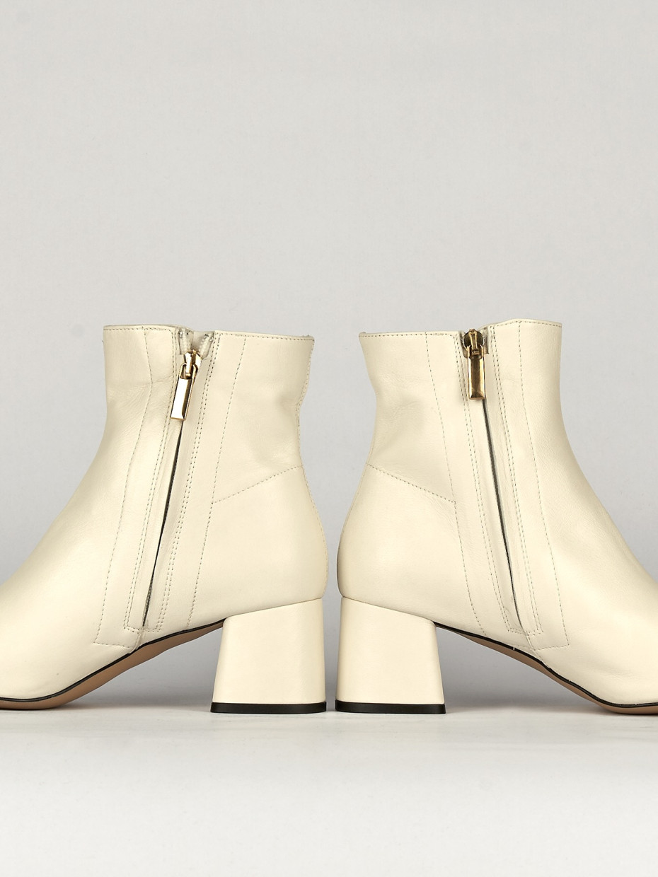 Stivaletti tacco 5cm pelle bianco