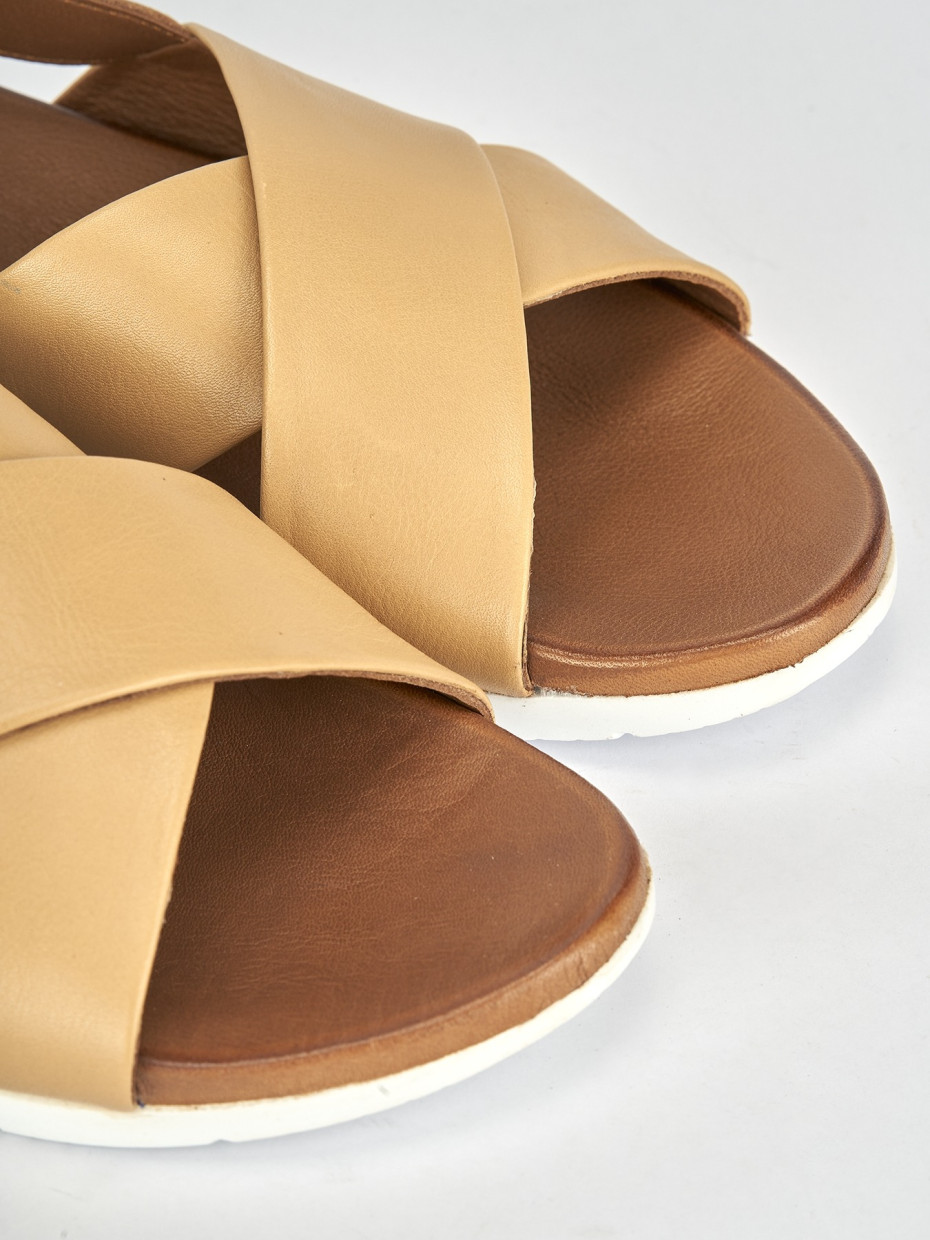 Wedge heels heel 3 cm beige leather