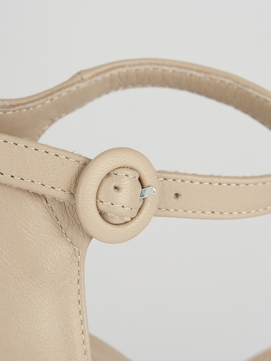 Bebè tacco 9cm  beige pelle
