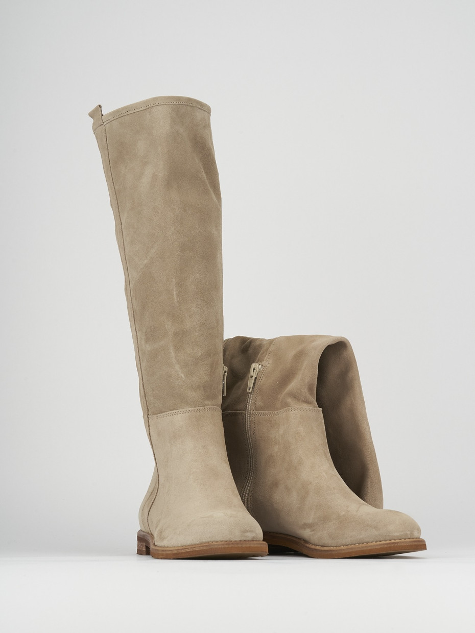 Low heel boots heel 2 cm beige chamois