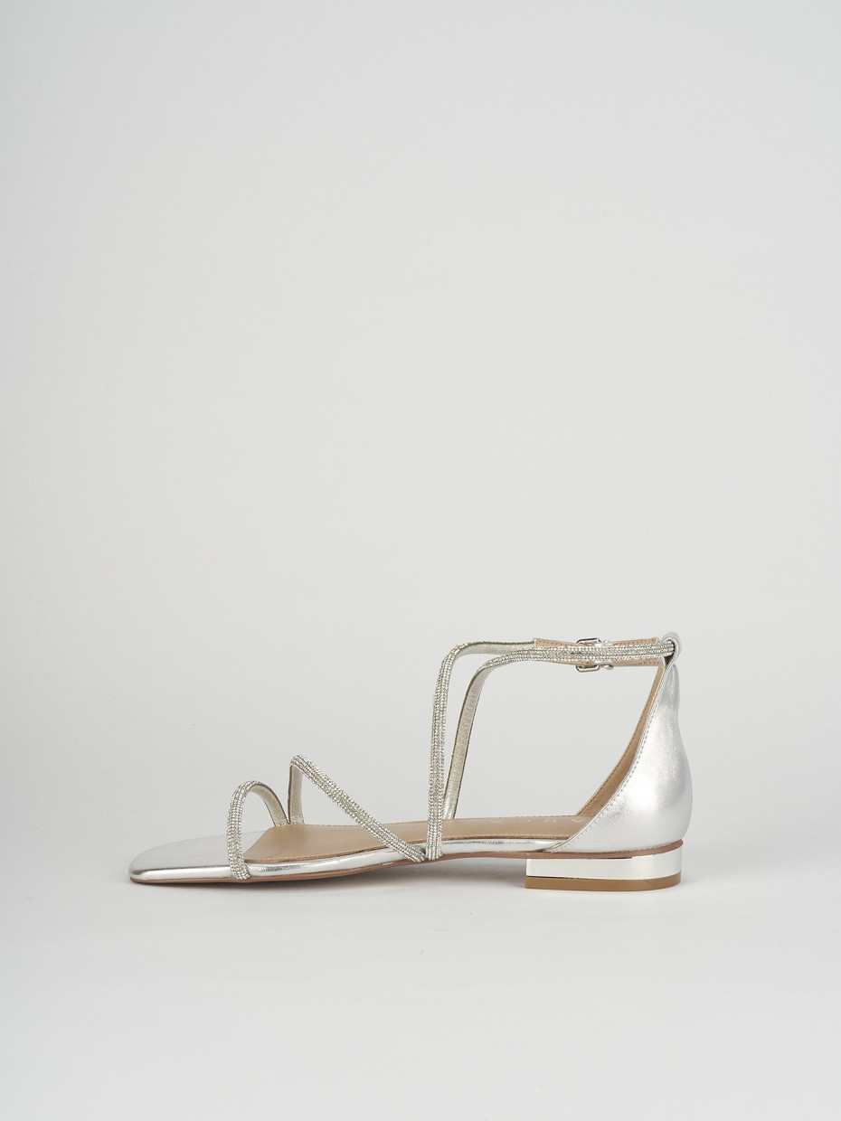 Low heel sandals heel 1 cm silver leather