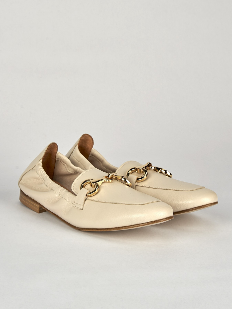 Loafers heel 1 cm beige leather