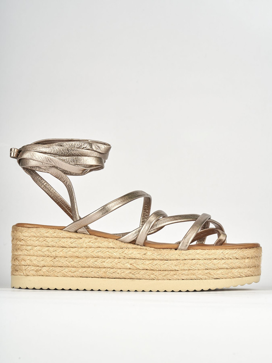 Jessica Simpson Arriya Gold Open Toe Strappy Silhouette Slip On Wedge  Sandals (Gold, 6) - Walmart.com