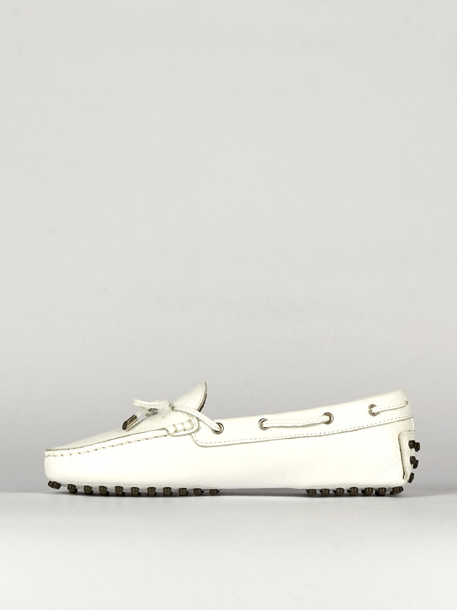Loafers heel 1 cm white leather
