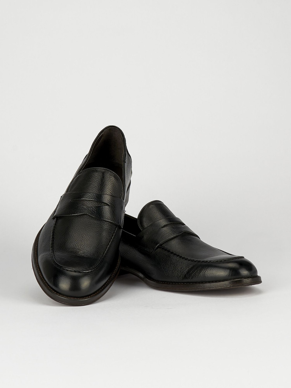 Loafers heel 1 cm black leather