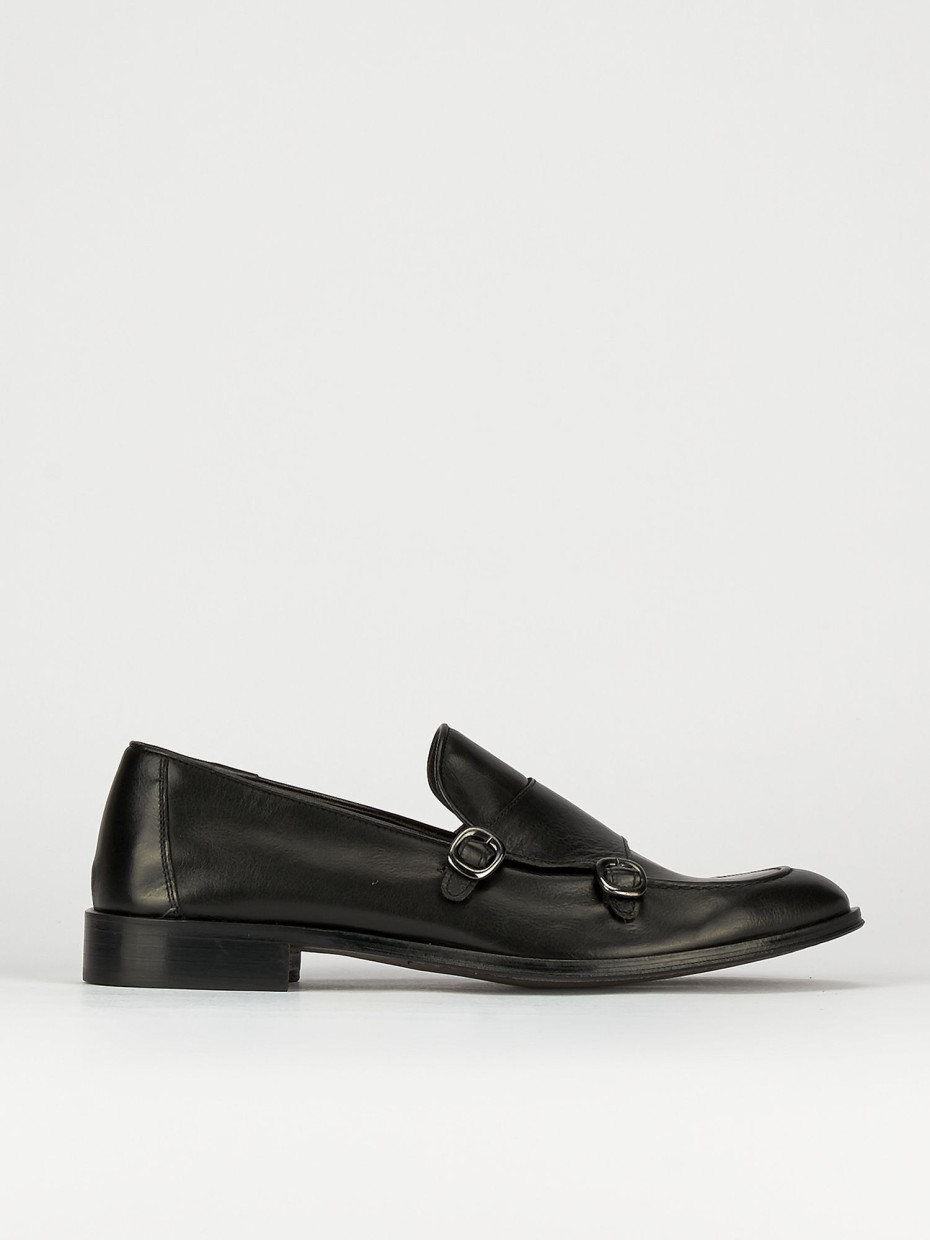 Loafers heel 1 cm black leather