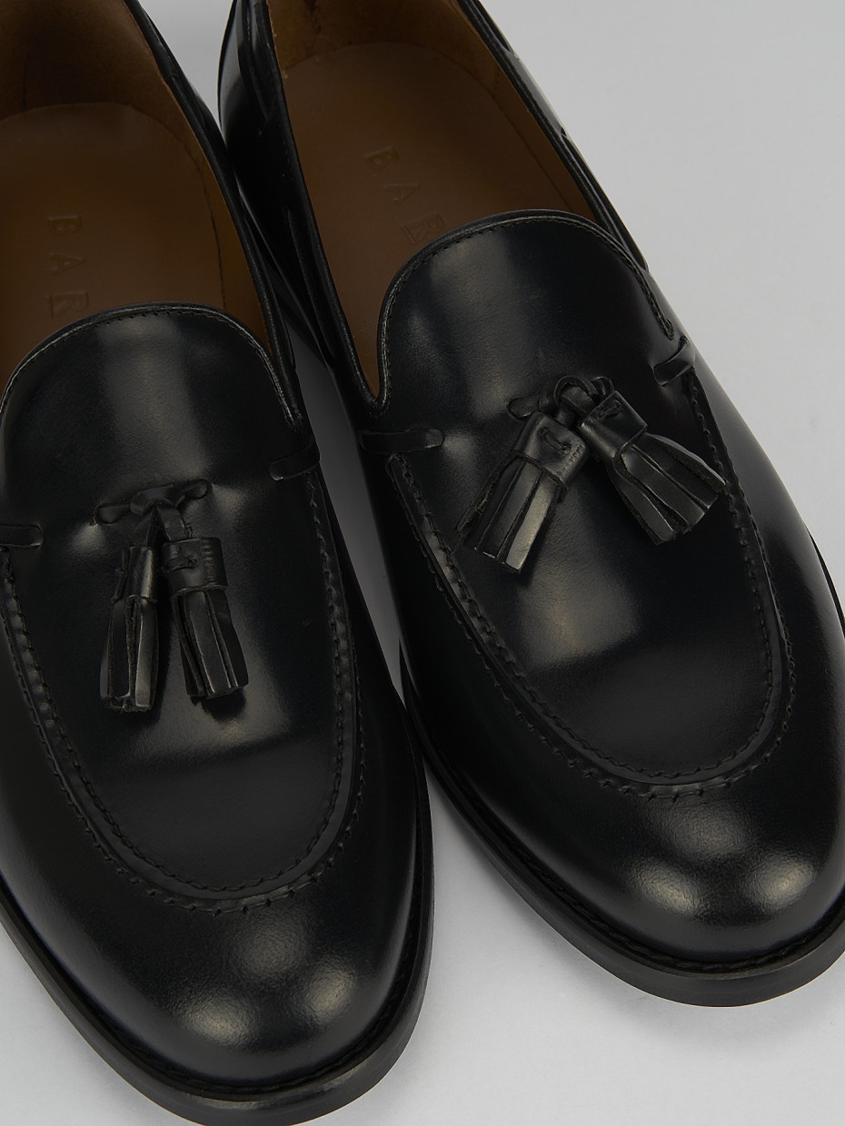 Loafers heel 2 cm black leather