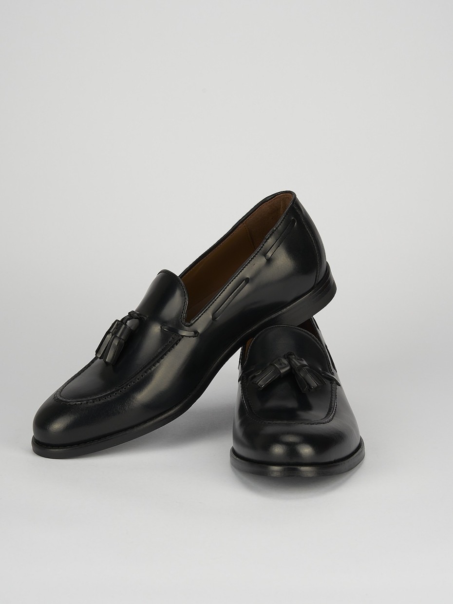 Loafers heel 2 cm black leather