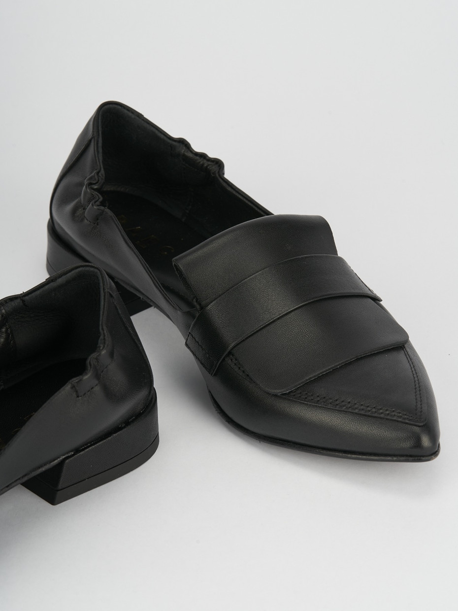 Mocassino tacco 1 cm nero pelle