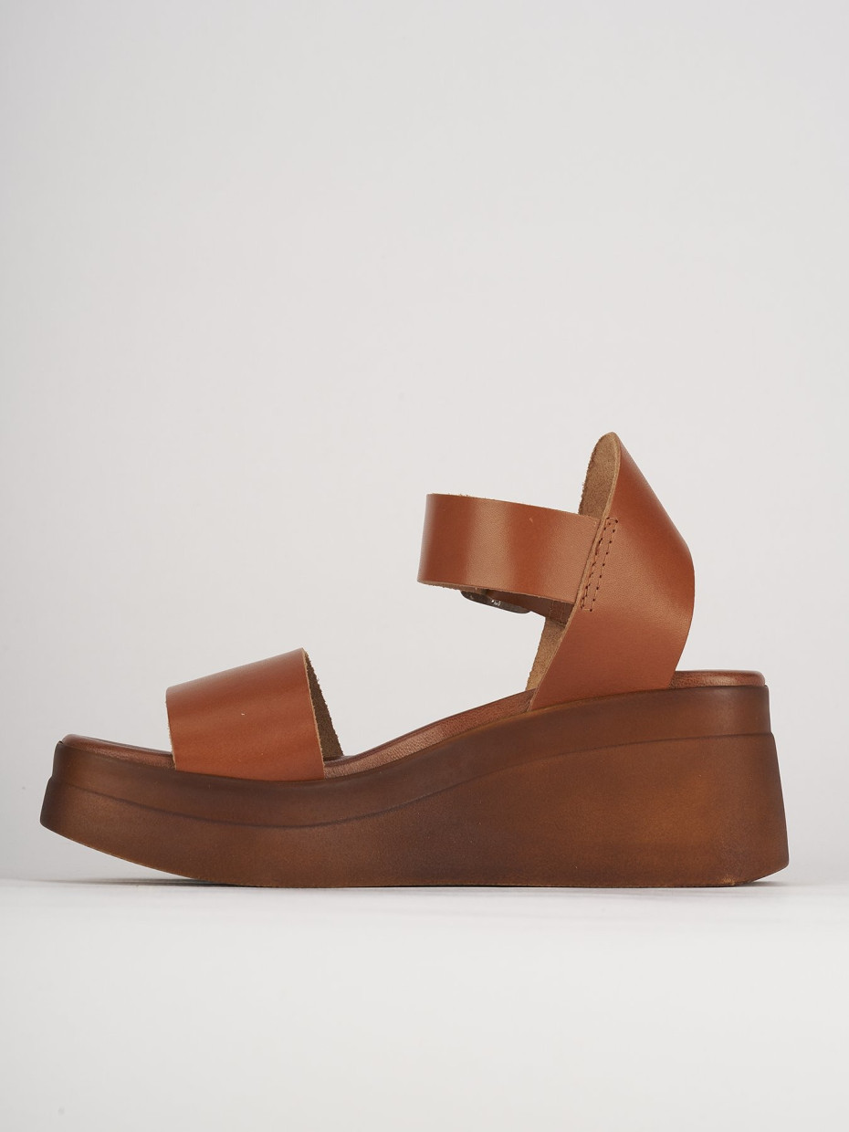 Wedge heels heel 5 cm brown leather