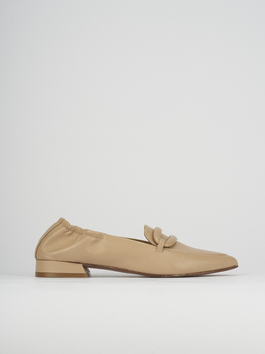 Loafers heel 1 cm beige leather