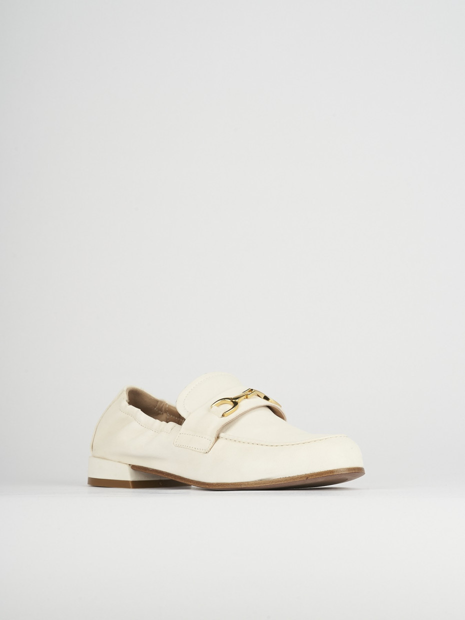 Mocassino tacco 1 cm beige pelle