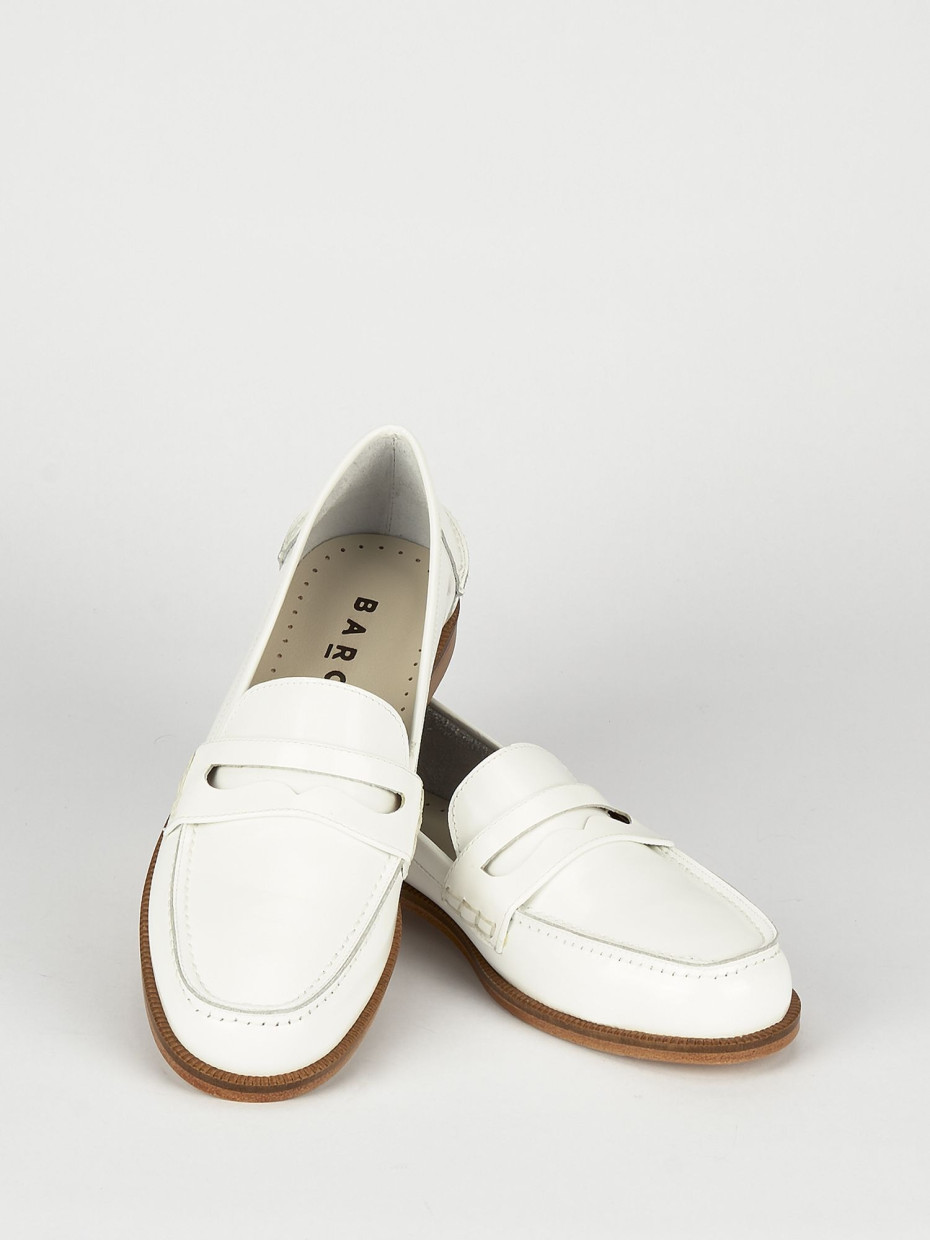 Loafers heel 2 cm white leather
