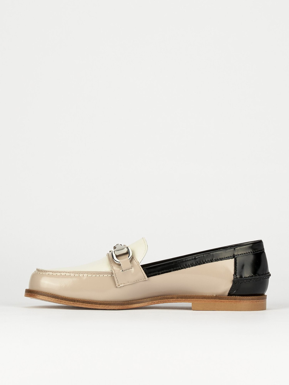 Mocassini tacco 2cm pelle beige