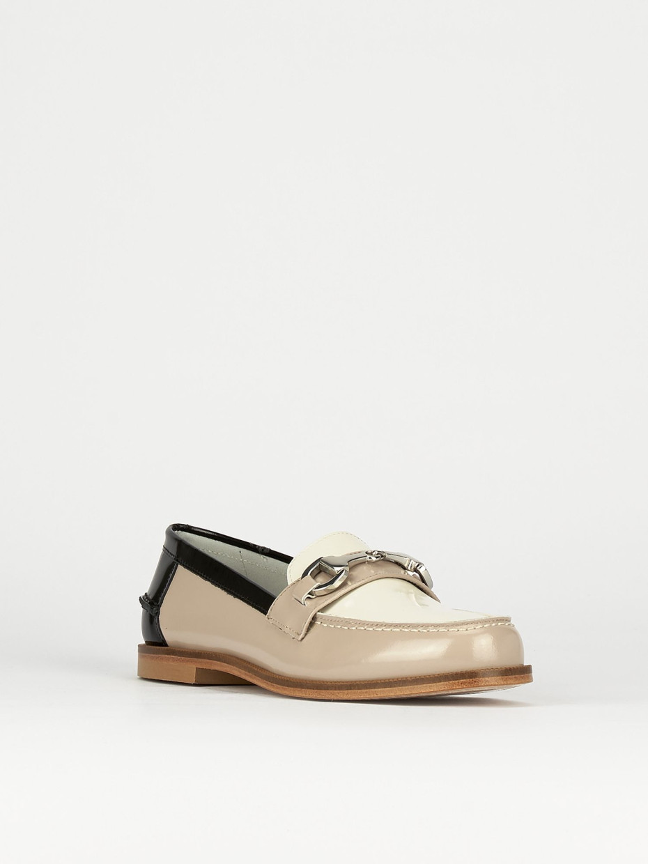 Mocassini tacco 2cm pelle beige