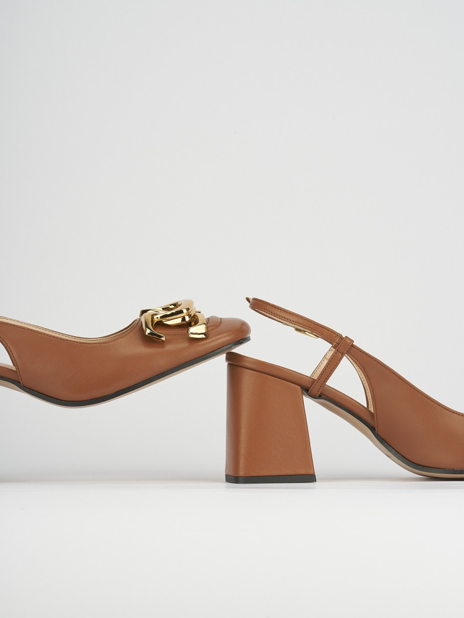 Pumps heel 8 cm brown leather
