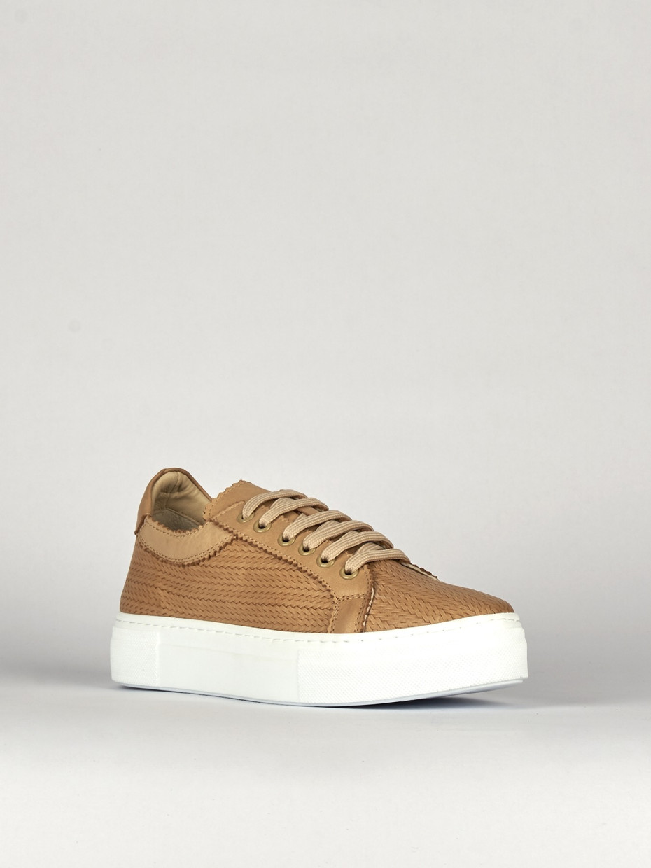 Sneakers beige leather