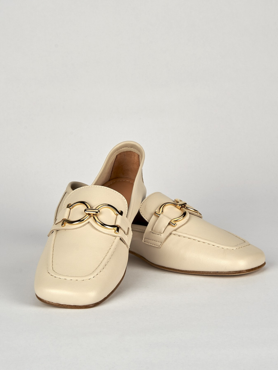 Mocassino tacco 1 cm beige pelle