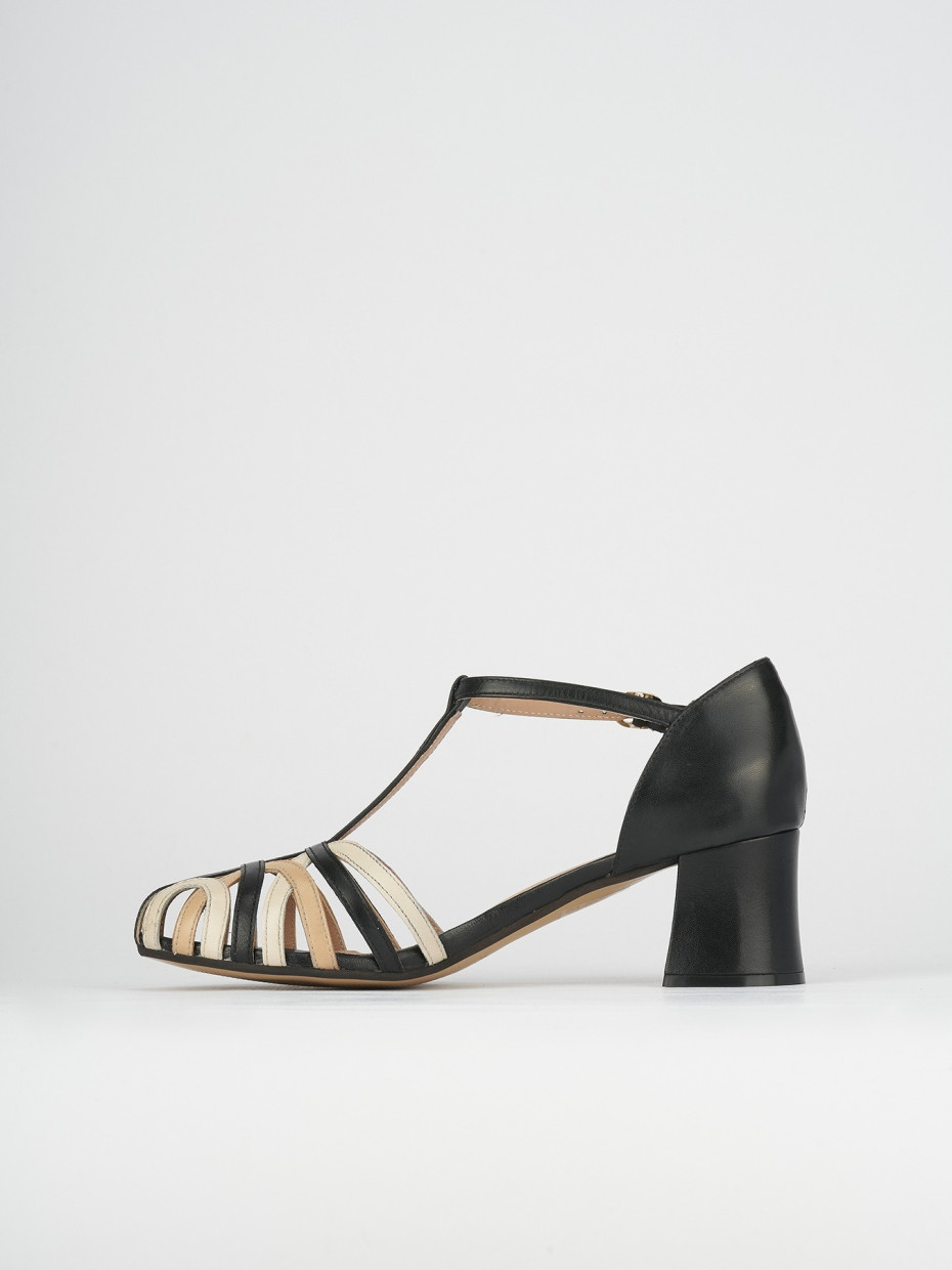High heel sandals heel 5 cm black leather
