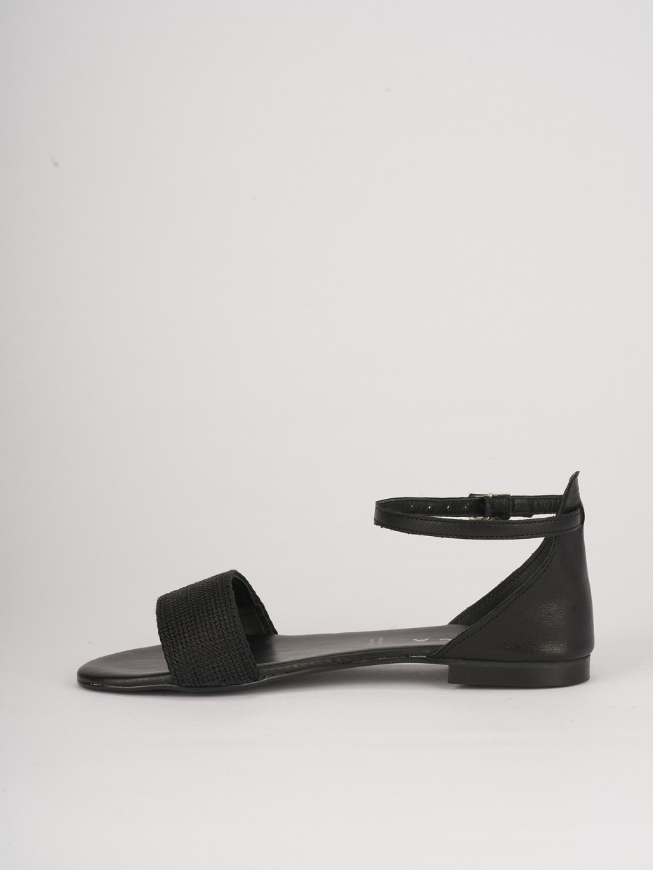 Low heel sandals heel 2 cm black leather