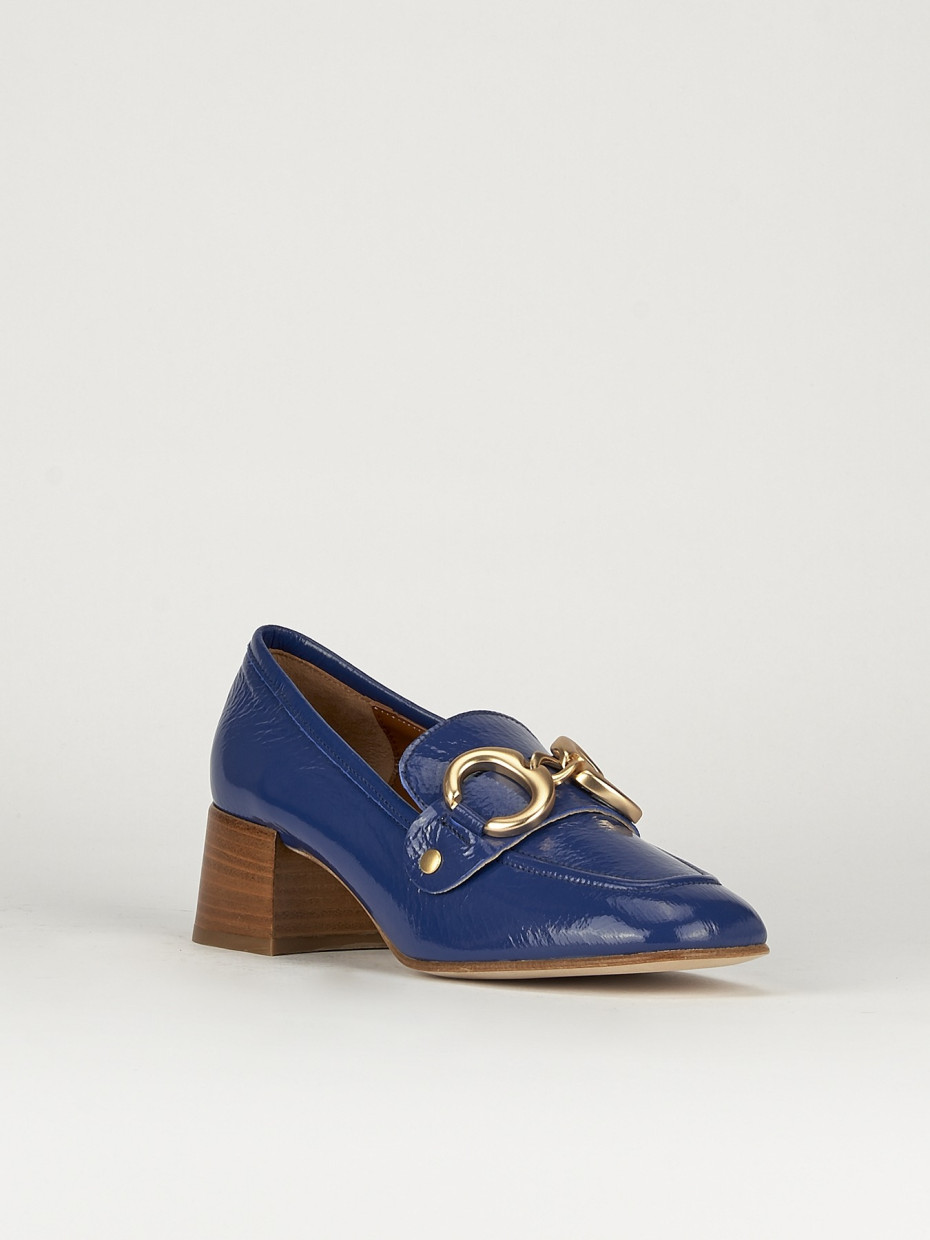 Gucci outlet dora loafers
