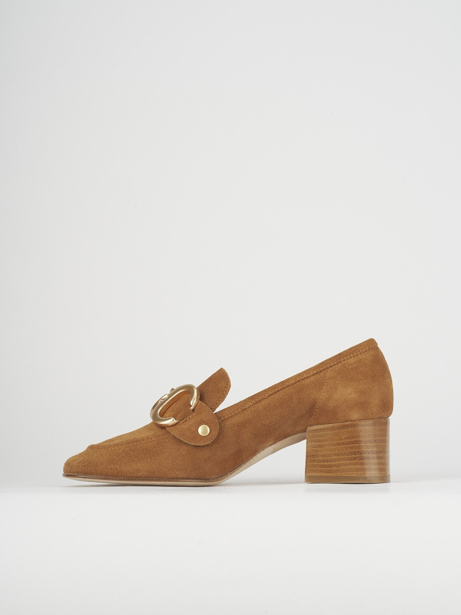 Mocassino tacco 6 cm marrone camoscio