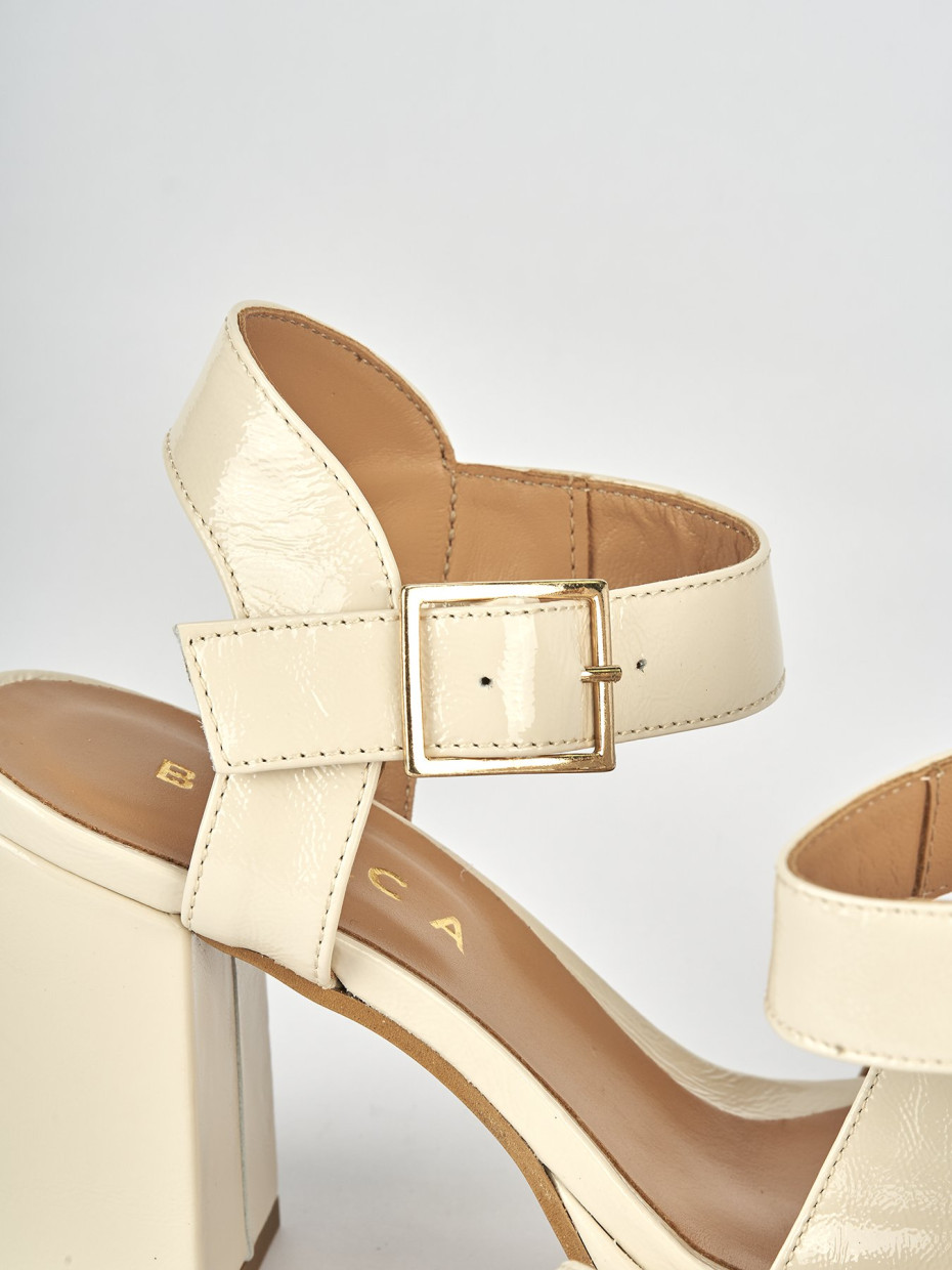 Sandali tacco 8cm pelle beige