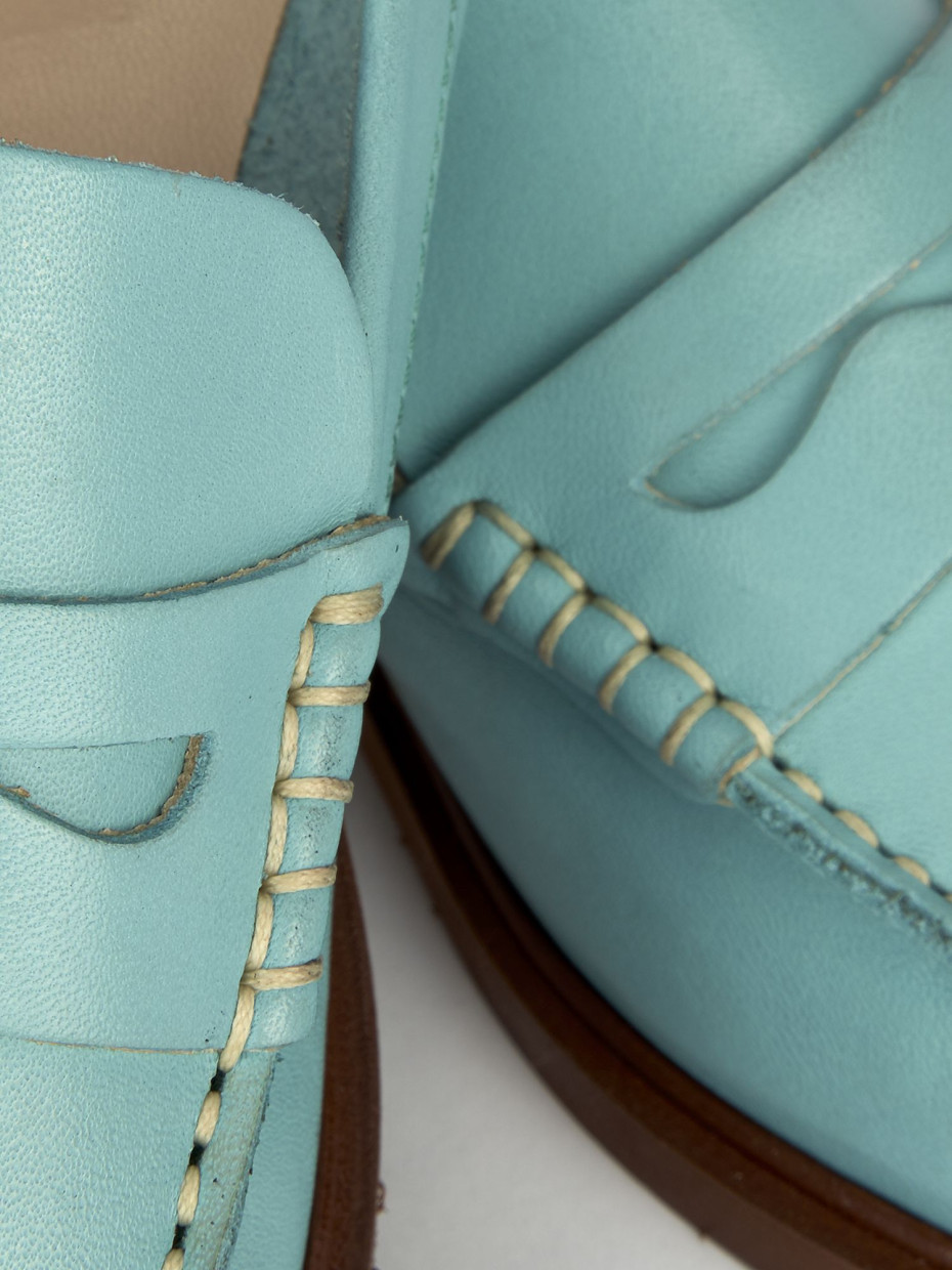 Loafers heel 1 cm light blue leather
