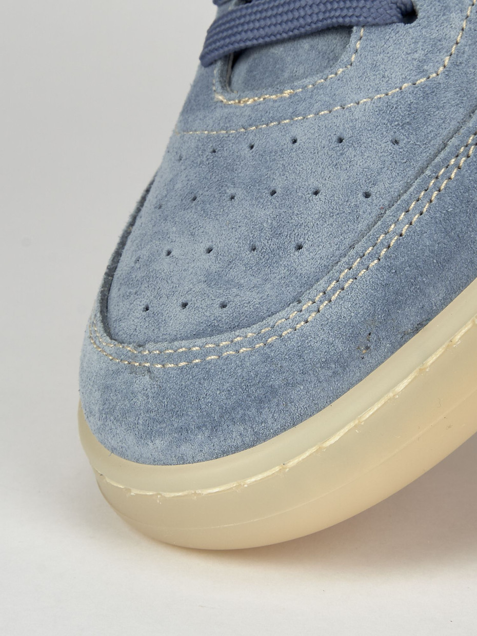 Sneakers light blue chamois