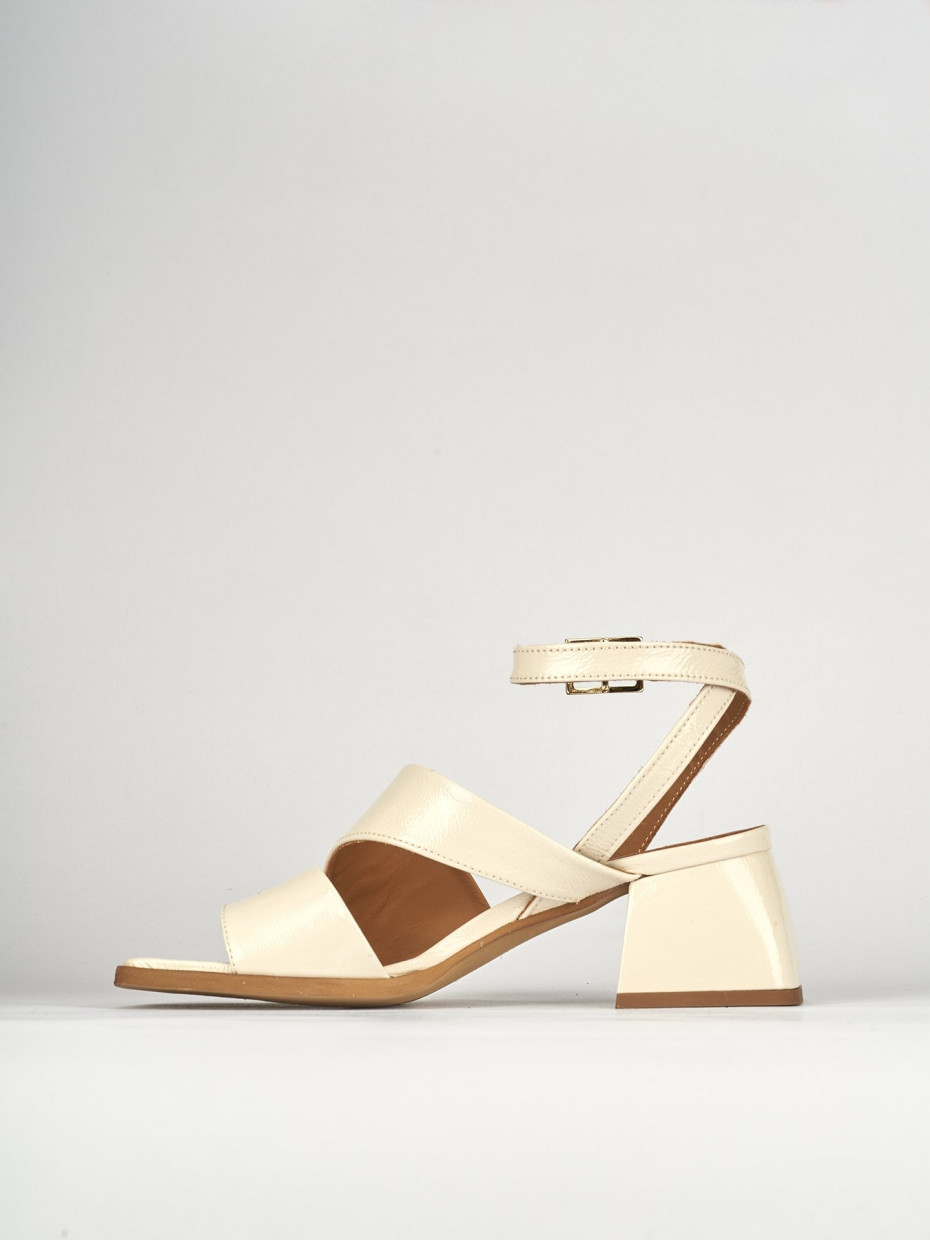Sandali tacco 5cm pelle beige