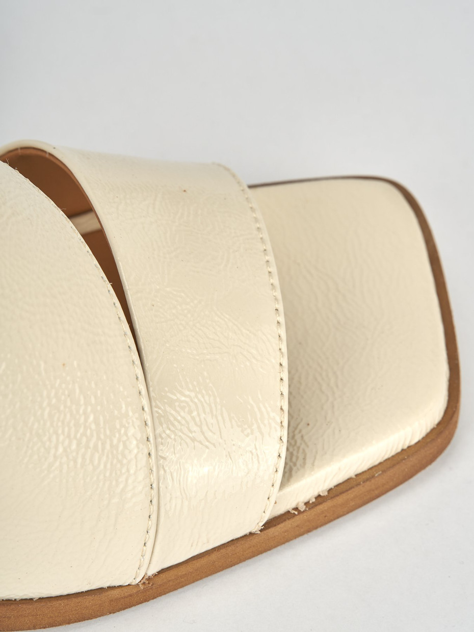 Sandali tacco 5cm pelle beige