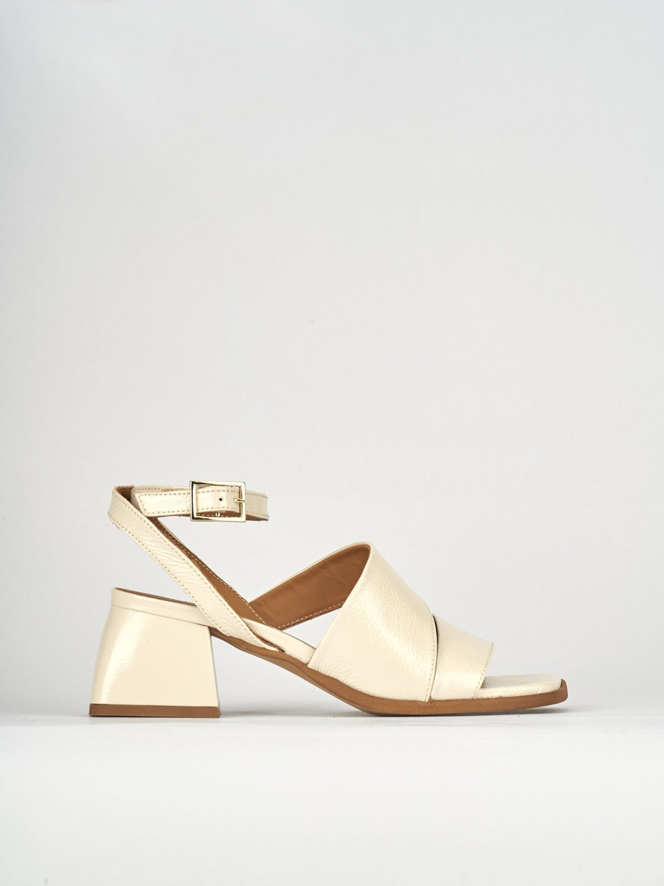 Sandali tacco 5cm pelle beige