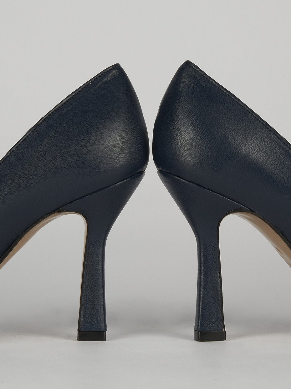 Decolte tacco 8cm blu pelle