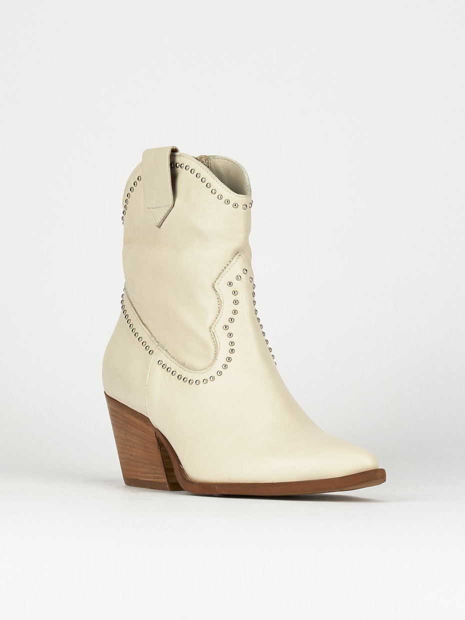 Stivaletti tacco 7cm pelle beige