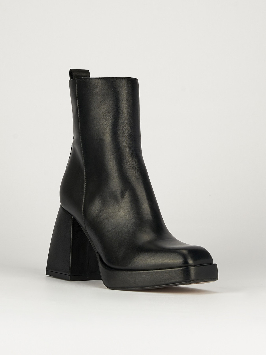 High heel ankle boots heel 8 cm black leather