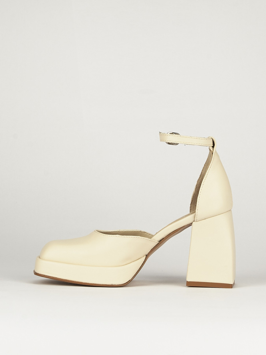 Bebe' tacco 9 cm bianco pelle