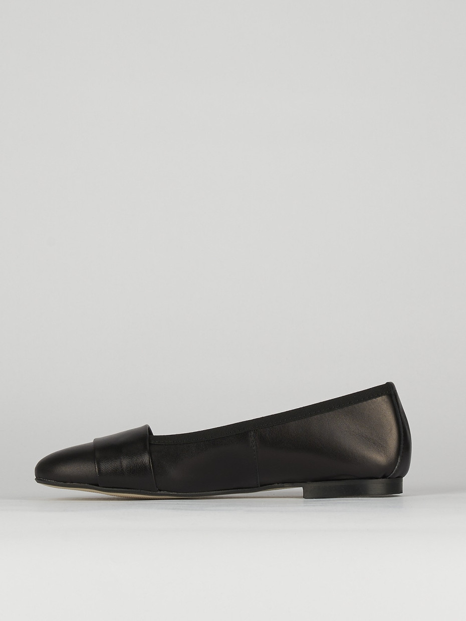 Flat shoes heel 1 cm black leather